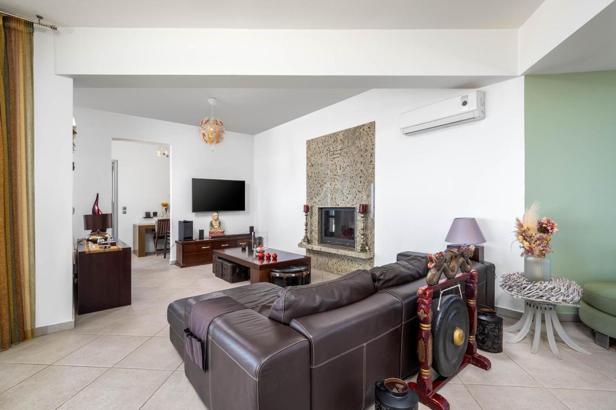 Zafira - Seaview Manor With Heated Pool Villaer